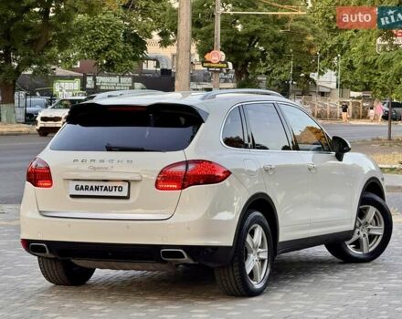 Порше Каен 2011 в Одессе на Automoto.ua Белый Порше Каен, объемом двигателя 4.81 л и пробегом 238 тыс. км за 16800 $, фото 24 на Automoto.ua