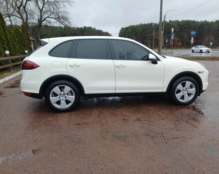 Белый Порше Каен, объемом двигателя 4.8 л и пробегом 168 тыс. км за 14028 $, фото 6 на Automoto.ua