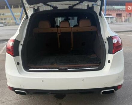 Білий Порше Cayenne, об'ємом двигуна 3 л та пробігом 229 тис. км за 19500 $, фото 17 на Automoto.ua