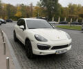 Білий Порше Cayenne, об'ємом двигуна 4.81 л та пробігом 197 тис. км за 18500 $, фото 1 на Automoto.ua