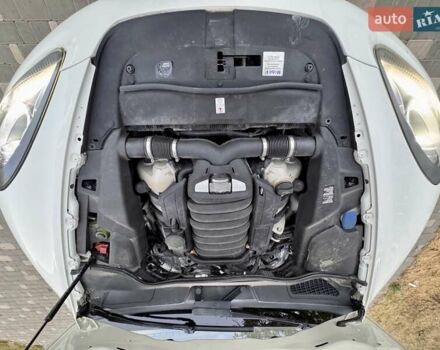 Порше Каен 2011 в Одессе на Automoto.ua Белый Порше Каен, объемом двигателя 4.81 л и пробегом 238 тыс. км за 16800 $, фото 79 на Automoto.ua