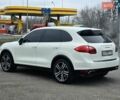 Білий Порше Cayenne, об'ємом двигуна 3 л та пробігом 225 тис. км за 16200 $, фото 5 на Automoto.ua
