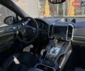 Белый Порше Каен, объемом двигателя 4.81 л и пробегом 187 тыс. км за 13900 $, фото 19 на Automoto.ua