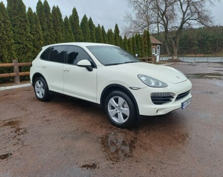 Белый Порше Каен, объемом двигателя 4.8 л и пробегом 168 тыс. км за 14028 $, фото 5 на Automoto.ua