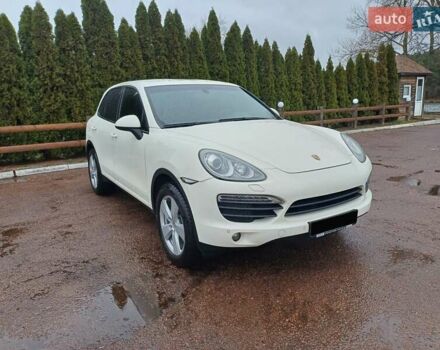 Белый Порше Каен, объемом двигателя 4.81 л и пробегом 168 тыс. км за 14000 $, фото 3 на Automoto.ua