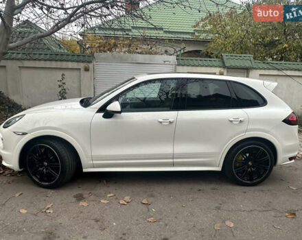 Білий Порше Cayenne, об'ємом двигуна 4.81 л та пробігом 194 тис. км за 21700 $, фото 2 на Automoto.ua