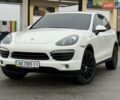 Белый Порше Каен, объемом двигателя 4.8 л и пробегом 199 тыс. км за 16500 $, фото 1 на Automoto.ua