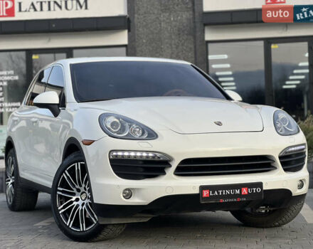 Белый Порше Каен, объемом двигателя 3.6 л и пробегом 167 тыс. км за 17500 $, фото 2 на Automoto.ua