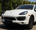 Білий Порше Cayenne, об'ємом двигуна 3 л та пробігом 130 тис. км за 17600 $, фото 1 на Automoto.ua