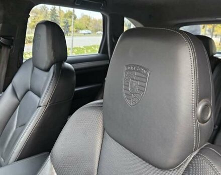 Білий Порше Cayenne, об'ємом двигуна 4.81 л та пробігом 143 тис. км за 19999 $, фото 11 на Automoto.ua