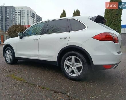 Белый Порше Каен, объемом двигателя 3.6 л и пробегом 193 тыс. км за 24500 $, фото 10 на Automoto.ua