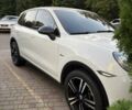 Белый Порше Каен, объемом двигателя 2.97 л и пробегом 195 тыс. км за 21900 $, фото 2 на Automoto.ua