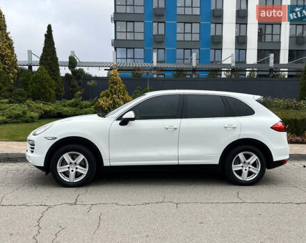 Белый Порше Каен, объемом двигателя 3.6 л и пробегом 175 тыс. км за 16700 $, фото 3 на Automoto.ua