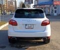 Белый Порше Каен, объемом двигателя 3.6 л и пробегом 188 тыс. км за 18200 $, фото 8 на Automoto.ua
