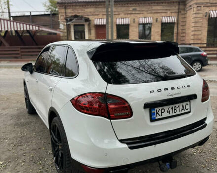Білий Порше Cayenne, об'ємом двигуна 2.97 л та пробігом 202 тис. км за 19000 $, фото 3 на Automoto.ua