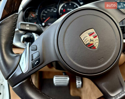 Белый Порше Каен, объемом двигателя 4.81 л и пробегом 133 тыс. км за 22000 $, фото 21 на Automoto.ua