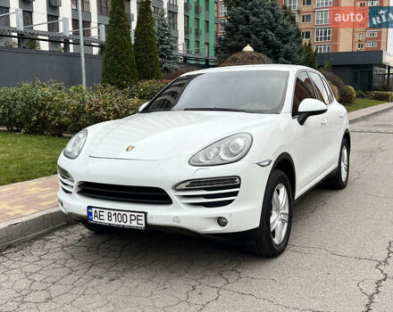 Белый Порше Каен, объемом двигателя 3.6 л и пробегом 175 тыс. км за 16700 $, фото 6 на Automoto.ua