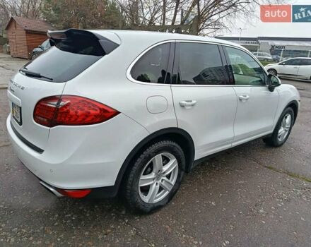 Белый Порше Каен, объемом двигателя 3.6 л и пробегом 193 тыс. км за 24500 $, фото 6 на Automoto.ua