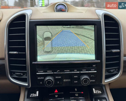 Білий Порше Cayenne, об'ємом двигуна 3.6 л та пробігом 200 тис. км за 18900 $, фото 22 на Automoto.ua