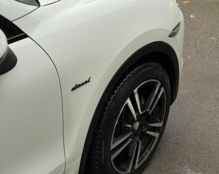 Белый Порше Каен, объемом двигателя 3 л и пробегом 200 тыс. км за 21500 $, фото 4 на Automoto.ua