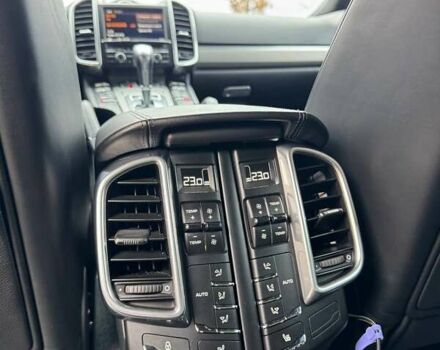 Білий Порше Cayenne, об'ємом двигуна 4.81 л та пробігом 143 тис. км за 19999 $, фото 5 на Automoto.ua