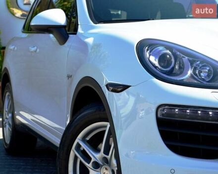 Білий Порше Cayenne, об'ємом двигуна 3 л та пробігом 122 тис. км за 23500 $, фото 9 на Automoto.ua