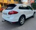 Белый Порше Каен, объемом двигателя 3.6 л и пробегом 300 тыс. км за 13500 $, фото 4 на Automoto.ua
