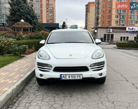 Белый Порше Каен, объемом двигателя 3.6 л и пробегом 175 тыс. км за 16700 $, фото 2 на Automoto.ua
