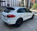 Белый Порше Каен, объемом двигателя 3.6 л и пробегом 180 тыс. км за 21000 $, фото 9 на Automoto.ua