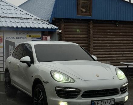Белый Порше Каен, объемом двигателя 3 л и пробегом 200 тыс. км за 21500 $, фото 2 на Automoto.ua