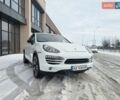 Белый Порше Каен, объемом двигателя 3 л и пробегом 277 тыс. км за 24000 $, фото 1 на Automoto.ua
