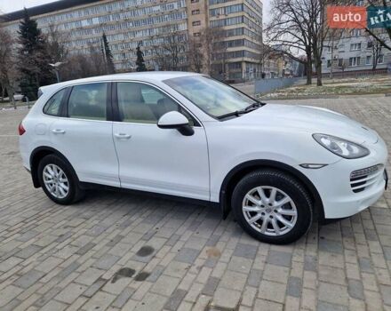 Белый Порше Каен, объемом двигателя 3.6 л и пробегом 177 тыс. км за 21800 $, фото 3 на Automoto.ua