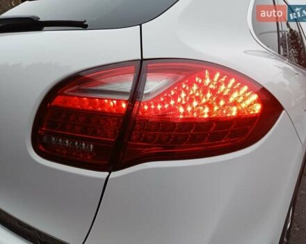 Белый Порше Каен, объемом двигателя 3.6 л и пробегом 193 тыс. км за 24500 $, фото 23 на Automoto.ua