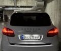 Белый Порше Каен, объемом двигателя 4.81 л и пробегом 185 тыс. км за 20500 $, фото 6 на Automoto.ua