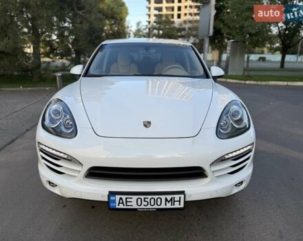 Белый Порше Каен, объемом двигателя 3 л и пробегом 223 тыс. км за 23999 $, фото 5 на Automoto.ua