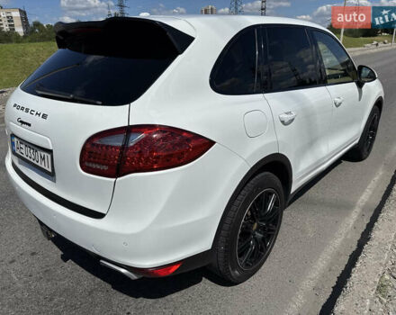 Порше Cayenne 2013 у Дніпро (Дніпропетровську) на Automoto.ua Білий Порше Cayenne, об'ємом двигуна 3 л та пробігом 176 тис. км за 21800 $, фото 2 на Automoto.ua