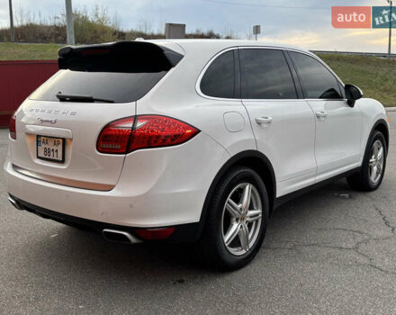 Білий Порше Cayenne, об'ємом двигуна 4.8 л та пробігом 81 тис. км за 20900 $, фото 5 на Automoto.ua