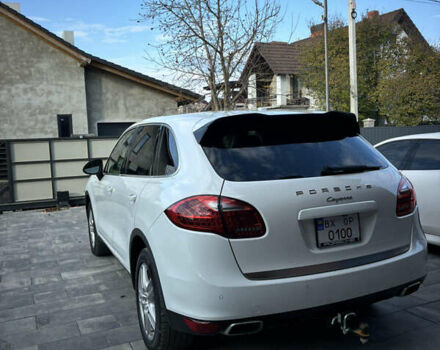 Білий Порше Cayenne, об'ємом двигуна 2.97 л та пробігом 135 тис. км за 24999 $, фото 2 на Automoto.ua