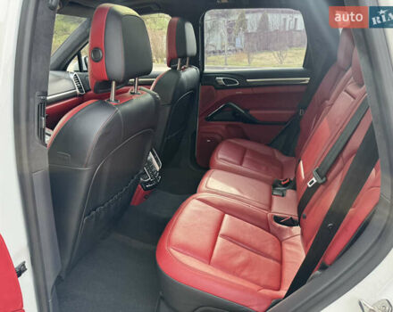 Білий Порше Cayenne, об'ємом двигуна 4.8 л та пробігом 89 тис. км за 28999 $, фото 17 на Automoto.ua