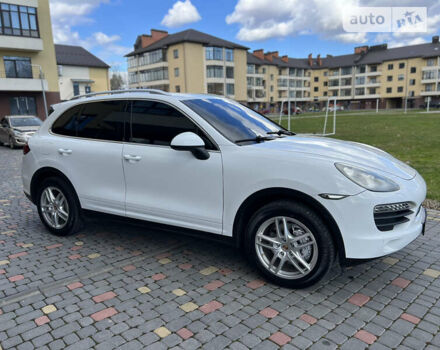 Білий Порше Cayenne, об'ємом двигуна 4.8 л та пробігом 180 тис. км за 23500 $, фото 8 на Automoto.ua