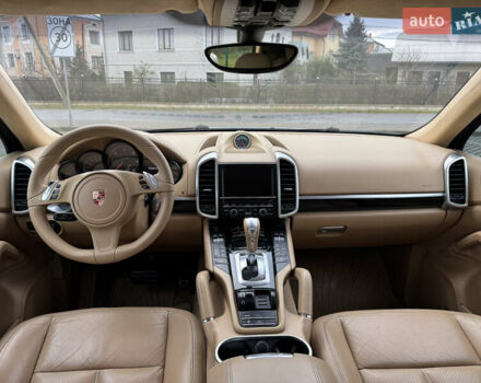 Белый Порше Каен, объемом двигателя 3 л и пробегом 136 тыс. км за 19900 $, фото 37 на Automoto.ua