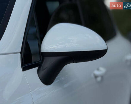 Білий Порше Cayenne, об'ємом двигуна 2.97 л та пробігом 190 тис. км за 24000 $, фото 7 на Automoto.ua