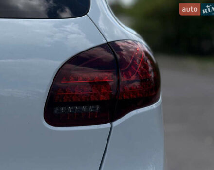 Білий Порше Cayenne, об'ємом двигуна 2.97 л та пробігом 190 тис. км за 24000 $, фото 12 на Automoto.ua