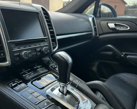 Белый Порше Каен, объемом двигателя 3 л и пробегом 179 тыс. км за 23500 $, фото 13 на Automoto.ua