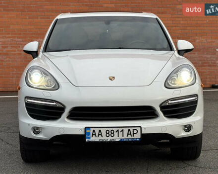 Білий Порше Cayenne, об'ємом двигуна 4.8 л та пробігом 81 тис. км за 20900 $, фото 1 на Automoto.ua