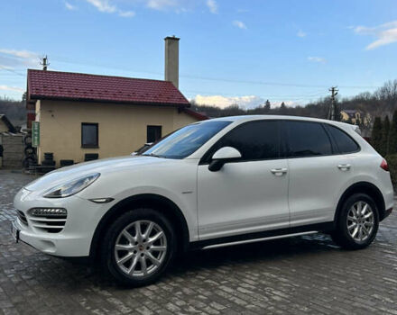 Белый Порше Каен, объемом двигателя 3 л и пробегом 179 тыс. км за 23500 $, фото 1 на Automoto.ua