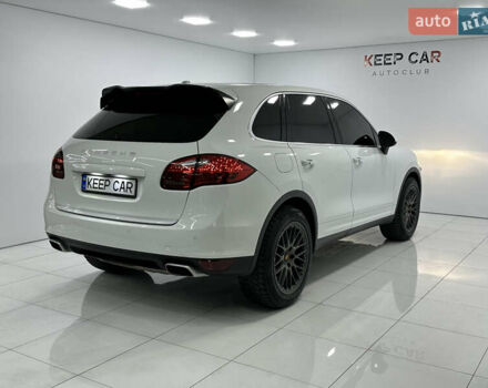 Порше Каен 2013 в Одессе на Automoto.ua Белый Порше Каен, объемом двигателя 3.6 л и пробегом 225 тыс. км за 18800 $, фото 3 на Automoto.ua