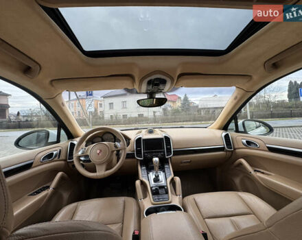 Белый Порше Каен, объемом двигателя 3 л и пробегом 136 тыс. км за 19900 $, фото 36 на Automoto.ua