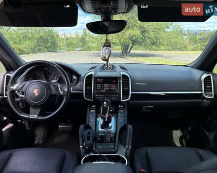 Білий Порше Cayenne, об'ємом двигуна 2.97 л та пробігом 190 тис. км за 24000 $, фото 41 на Automoto.ua