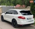 Белый Порше Каен, объемом двигателя 2.97 л и пробегом 308 тыс. км за 20999 $, фото 3 на Automoto.ua